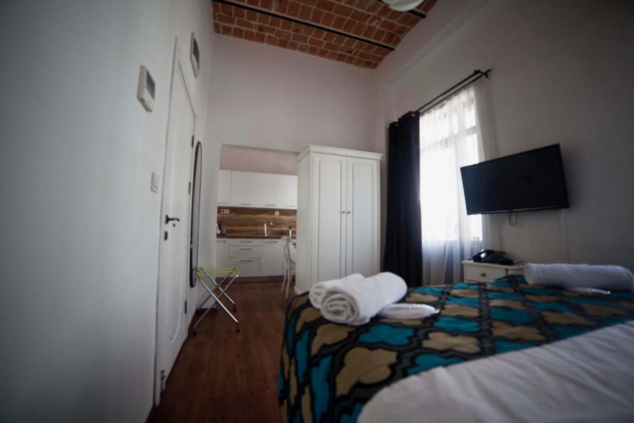 Galata Cicek Suites Истанбул Екстериор снимка