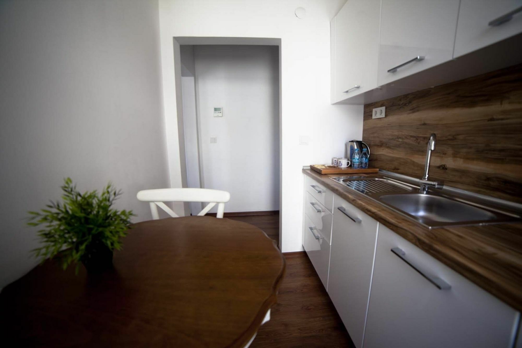 Galata Cicek Suites Истанбул Екстериор снимка